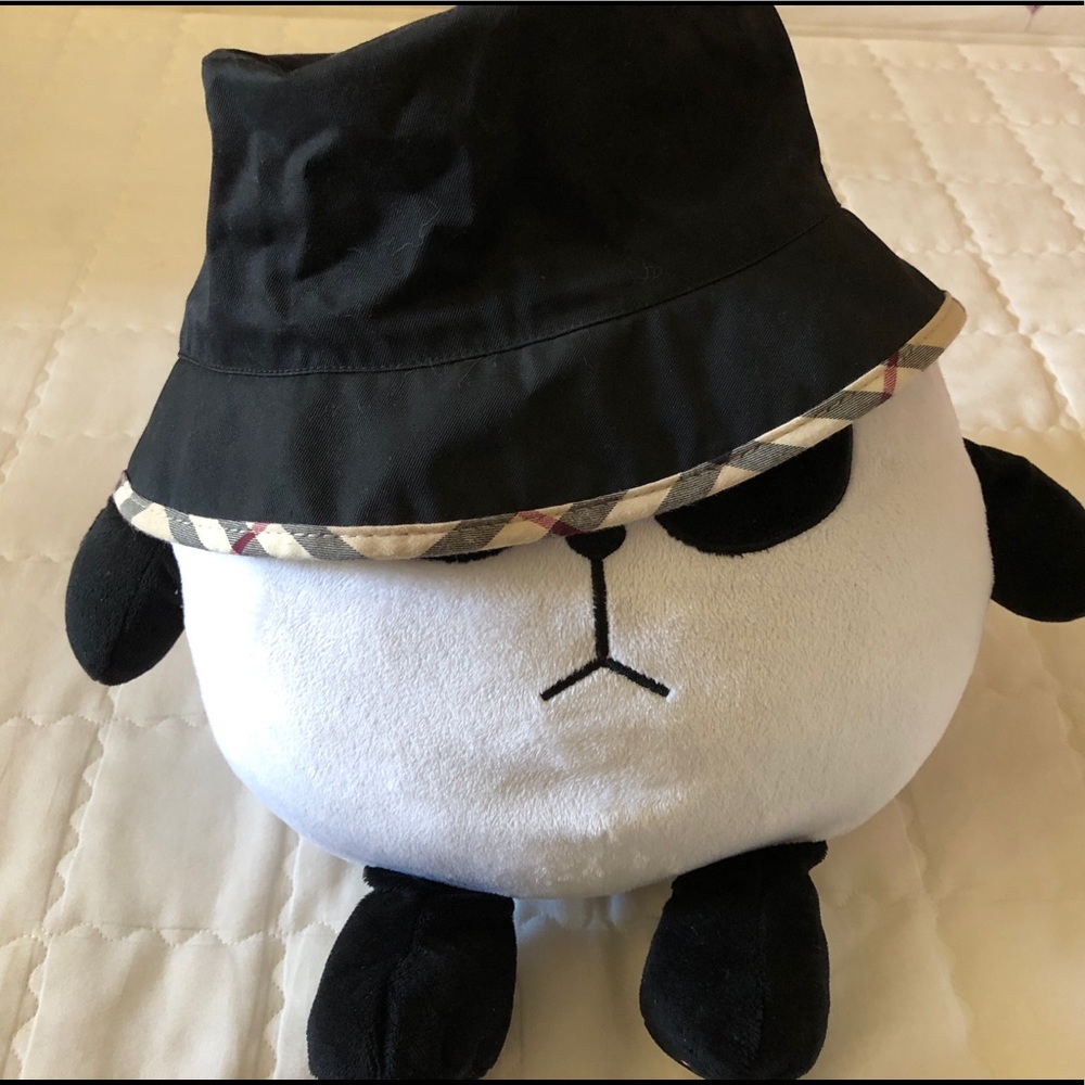 🔴SOLD🔴 Burberry Bucket Hat